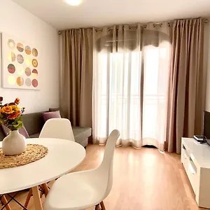 https://excelente-apartamento-en-el-centro-de-cambrils.catalonia-hotels.com