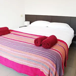 Loft Placa Sant Josep Apartment Girona